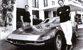 Dan Gurney and Brock Yates with the winning Ferrari Daytona relax at the Portofino Inn November 17, 1971 – Archive photo